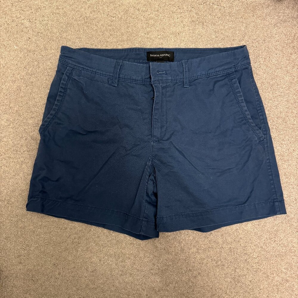 Banana Republic Khaki Shorts (Size 0) - Blue